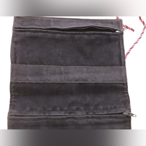 Rochas Paris makeup bag - Picture 4 of 5